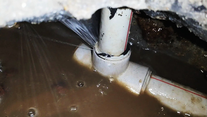 4 Causes of Water Leakage in Home Plumbing 